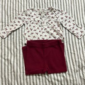 Carter’s long sleeve onesie set. 6 months.